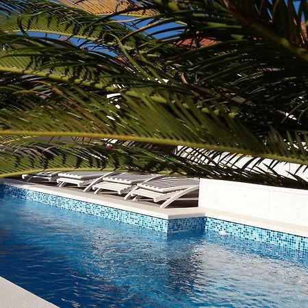 Apartments Villa A - Heating Pool Traù Esterno foto